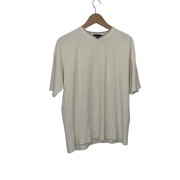 Claiborne Men's V-Neck T-Shirt Size M Cream White Short Sleeve - Picture 2 of 6